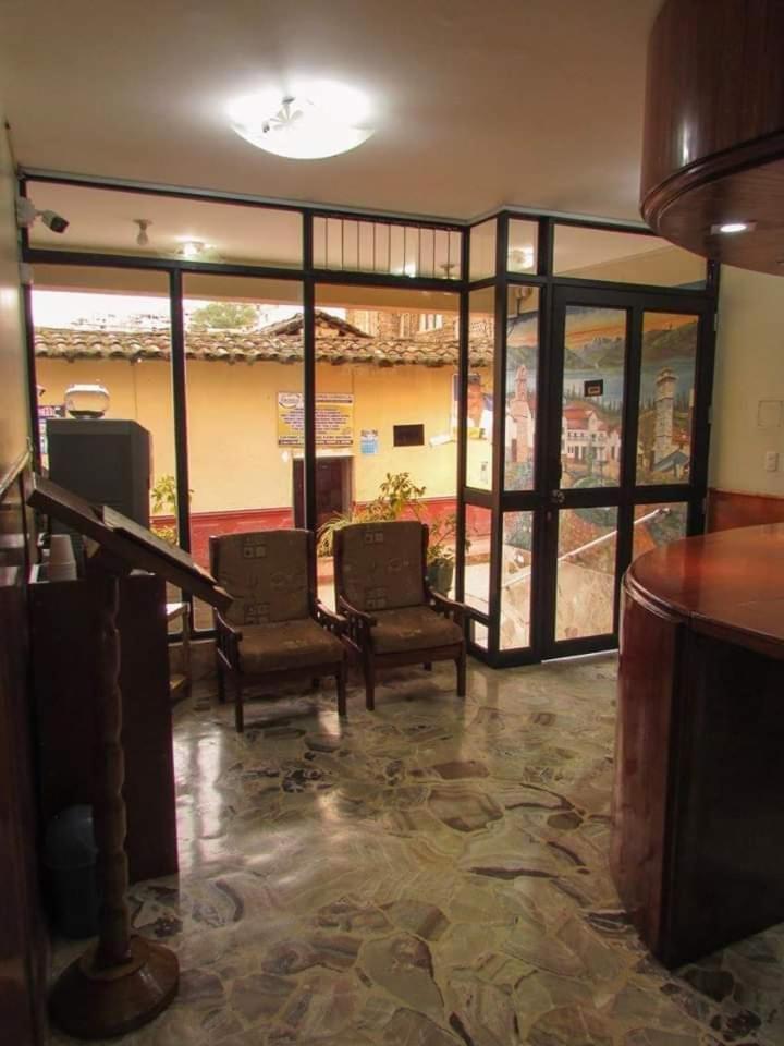 Sol De Oro Hotel Andahuaylas Kültér fotó